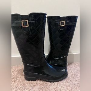 Sperry rain boots